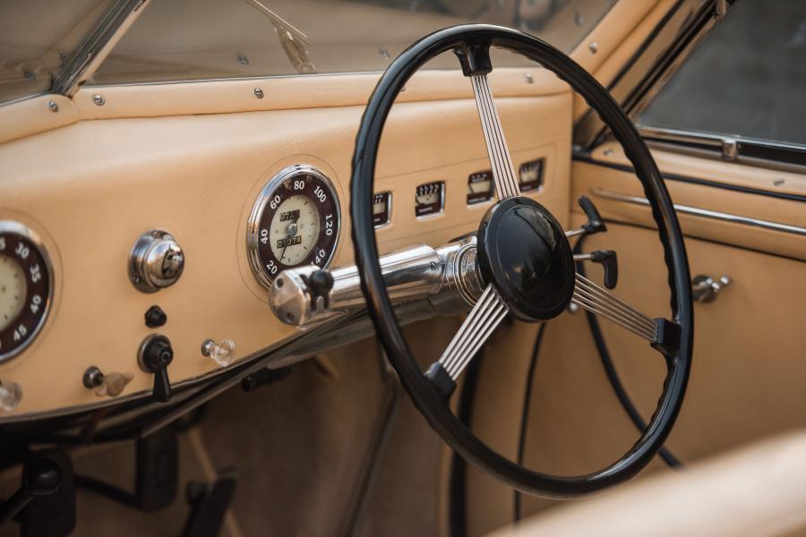 Торпедо Delahaye 135 M Cabriolet par Portout 1949 года  (фото 10 из 25)